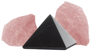 Schungit Pyramide 5cm + 2x Rosenquarz 6-tlg Set EMF Elektrosmog Set mit Buch Herkunft und Anwendung des Heilsteins